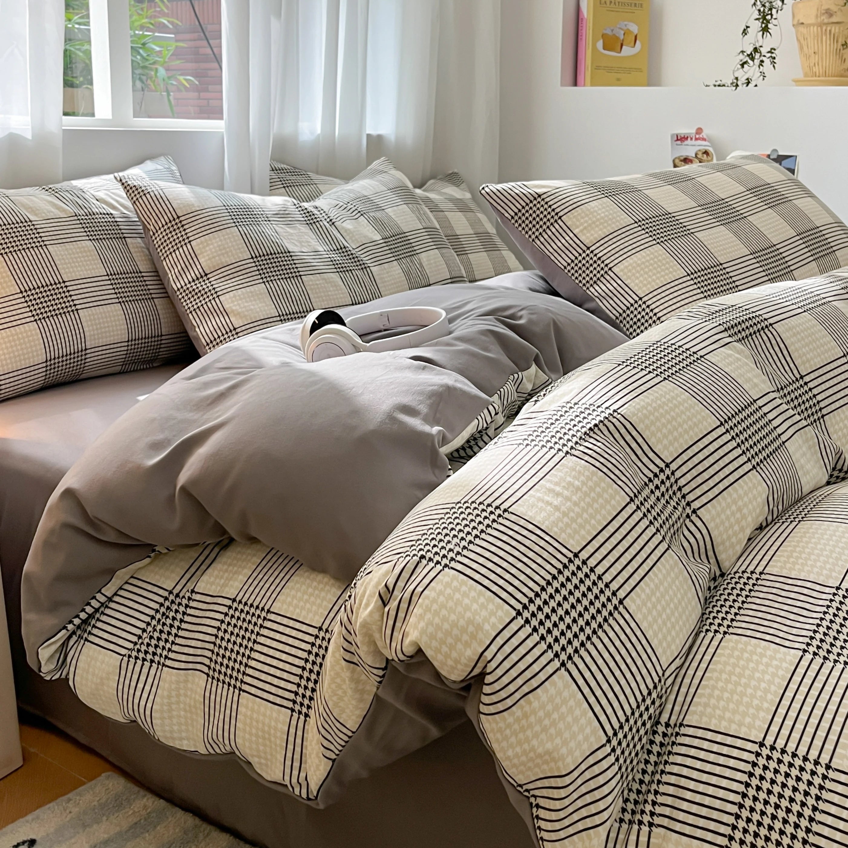 3/4 PcsCheckered Bedding Set Simple Style Soft Skin Friendly