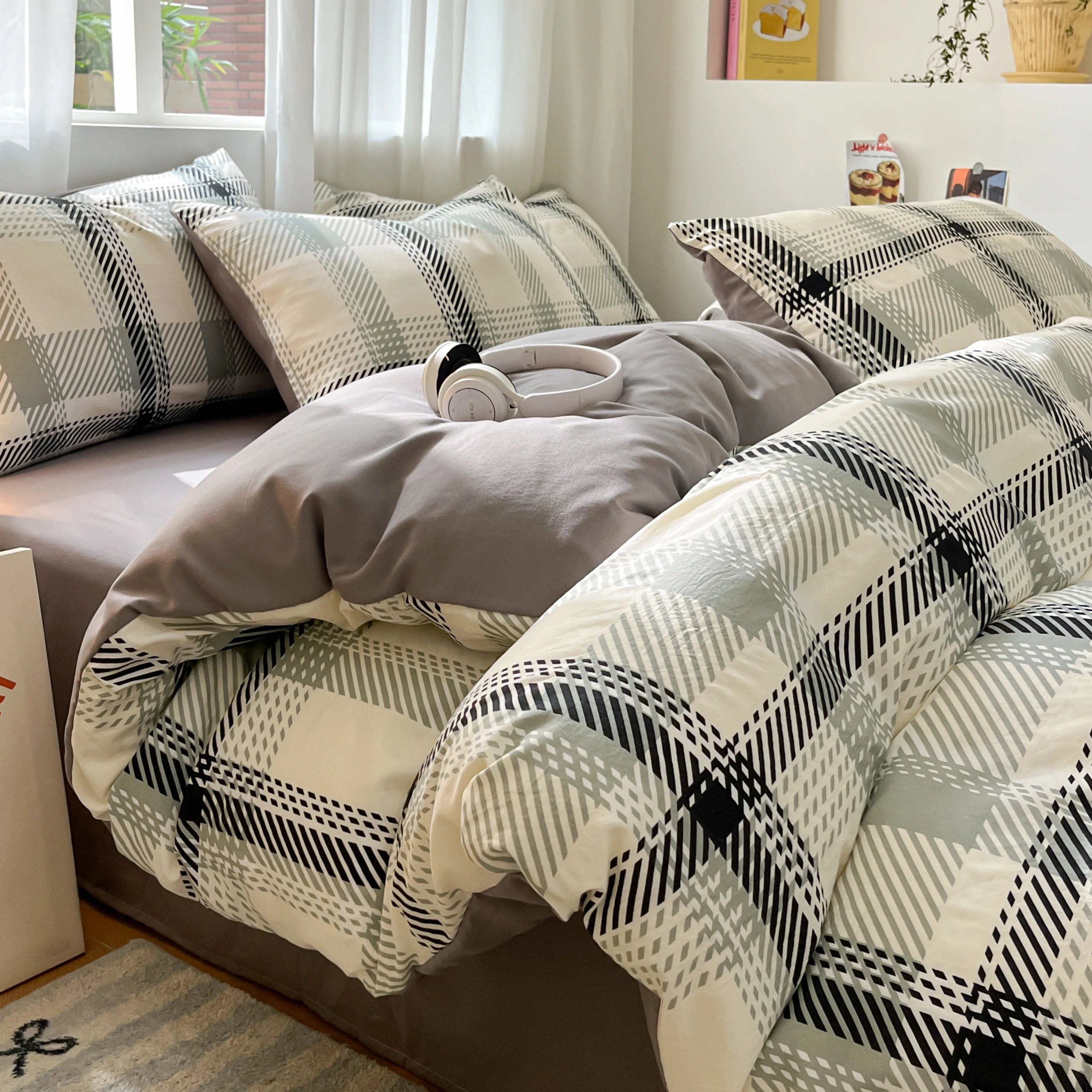 3/4 PcsCheckered Bedding Set Simple Style Soft Skin Friendly